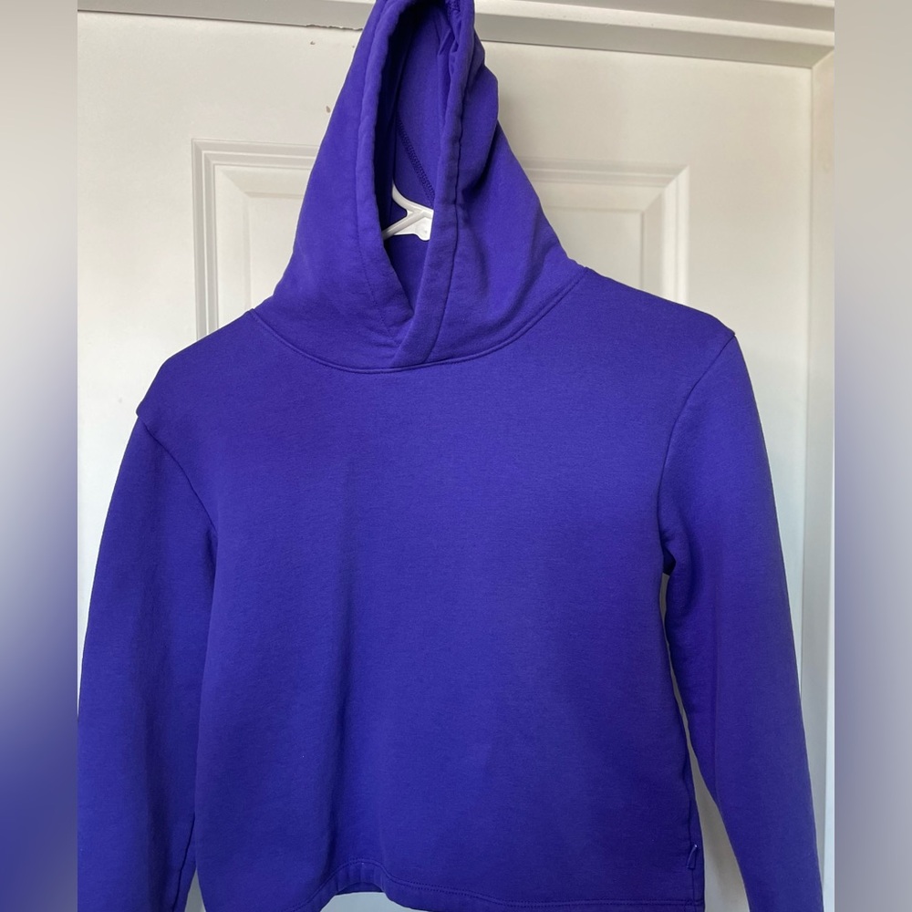Warm, purple kids/preteens hoodie size M (10/12)